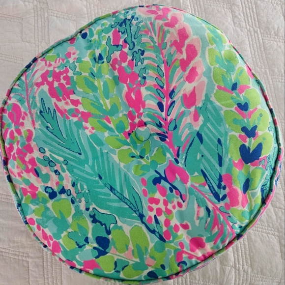 Lilly Pulitzer Other - Floral Round Cushion- Lilly pulitzer